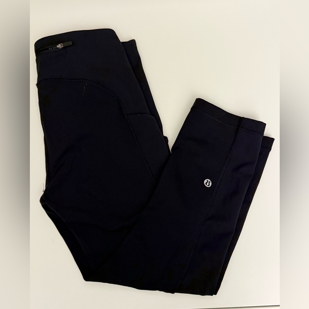 lululemon athletica Women's Black Crop Leggings Size 6